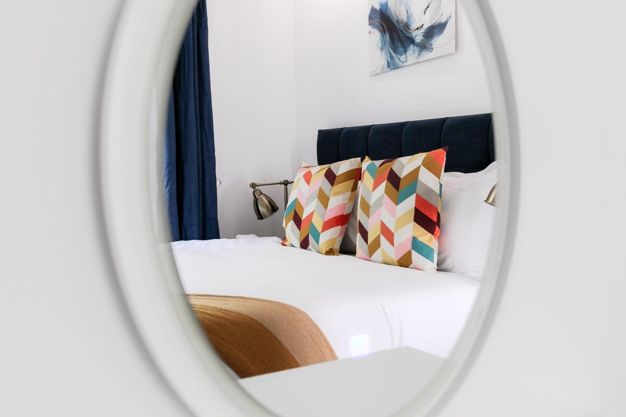 Comfortable Apartments Near Harrods Лондон Екстер'єр фото